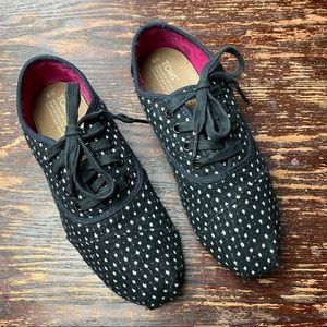 Black and White Polka Dot Toms with Laces